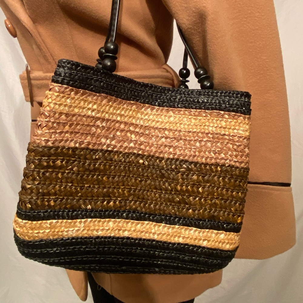 Weaved purse